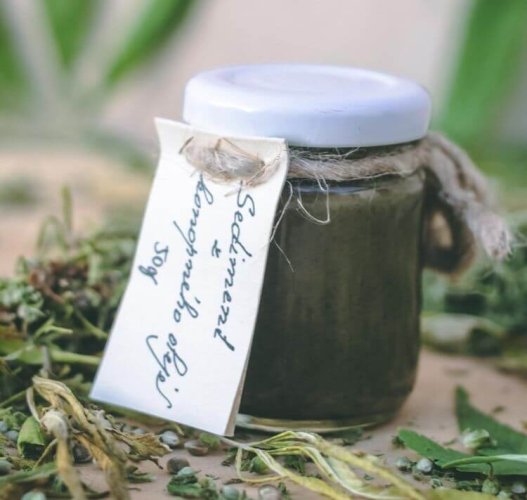 Sediment z konopného oleje - Hmotnost: 120 g