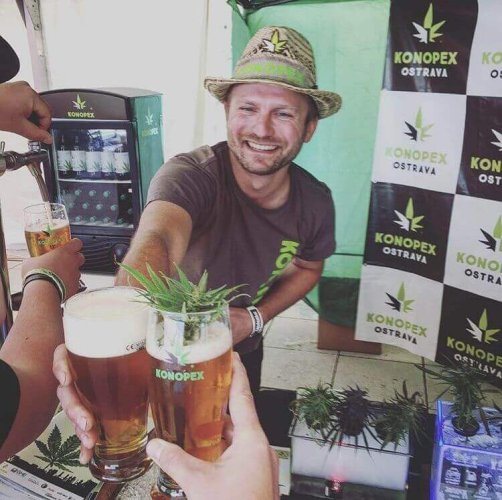 Konopné pivo KONOPEX 11° PET 1 l