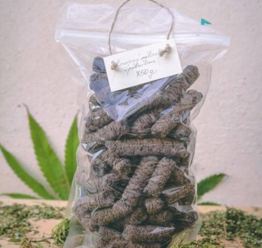 Konopné výlisky - Hmotnost: 750 g