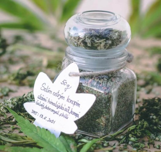 Solím ostrým konopím - Hmotnost: 50 g