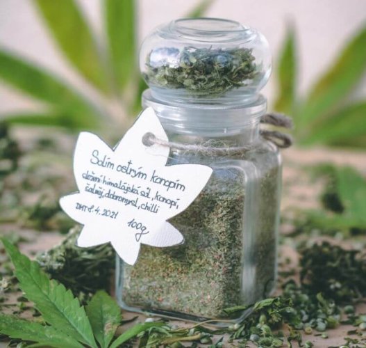 Solím ostrým konopím - Hmotnost: 50 g