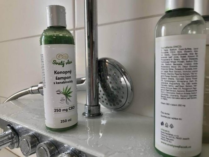 Konopný šampon s kanabinoidy - Svatý vlas 250 ml